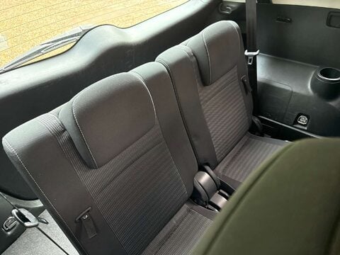 Toyota Verso 1.8 Verso Design TSS Valvematic CVT 5dr 11