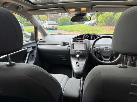 Toyota Verso 1.8 Verso Design TSS Valvematic CVT 5dr 12