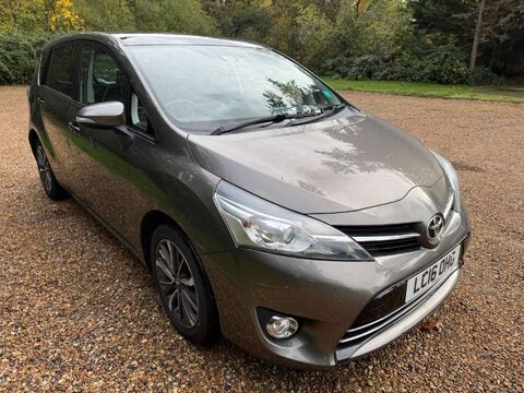 Toyota Verso 1.8 Verso Design TSS Valvematic CVT 5dr 2