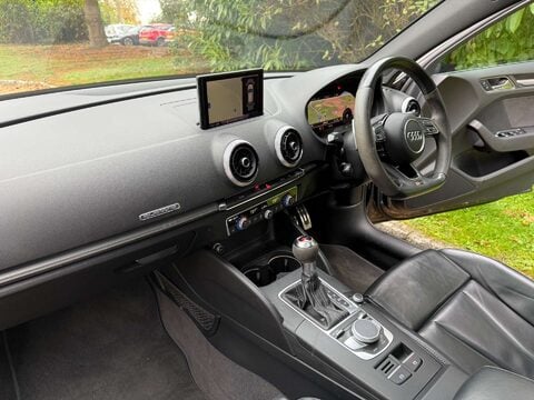 Audi A3 2.5 RS 3 Sportback TFSI Quattro Semi-Auto 4WD 5dr 10