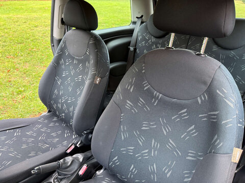 Mini Hatch 1.6 One 3dr 17