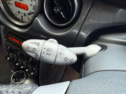 Mini Hatch 1.6 One 3dr 16