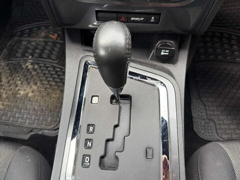 Dodge Challenger 3.6 V6 PETROL 12