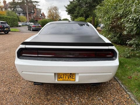 Dodge Challenger 3.6 V6 PETROL 4