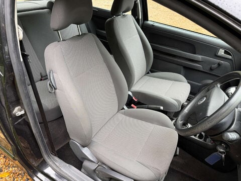 Volkswagen Fox 1.2 Fox 55 3dr 8