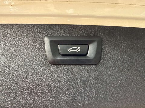 BMW 3 Series 3.0 330d xDrive M Sport Auto 4WD 5dr 23