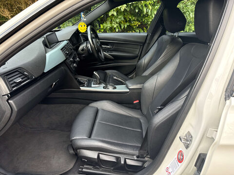 BMW 3 Series 3.0 330d xDrive M Sport Auto 4WD 5dr 21