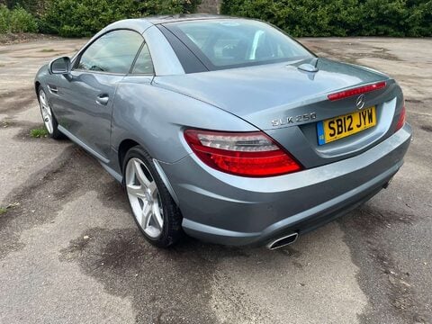 Mercedes-Benz SLK 1.8 SLK 250 AMG Sport BlueEfficiency Auto 2dr 4