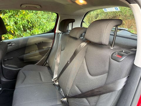 Peugeot 308 1.4 308 Verve 5dr 9