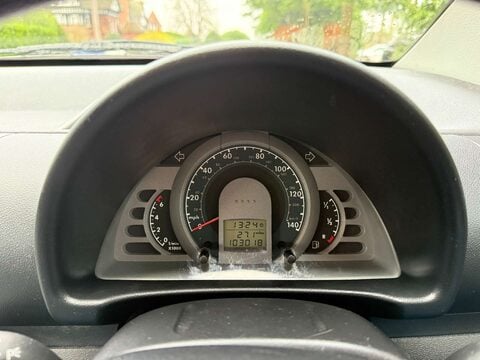 Volkswagen Fox 1.2 Urban Fox 55 3dr 8