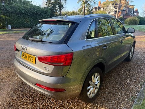 Audi Q3 2.0 Q3 SE TFSI Quattro 4WD 5dr 4