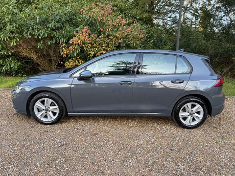 Volkswagen Golf 1.5 Golf Life eTSI Semi-Auto 5dr 24
