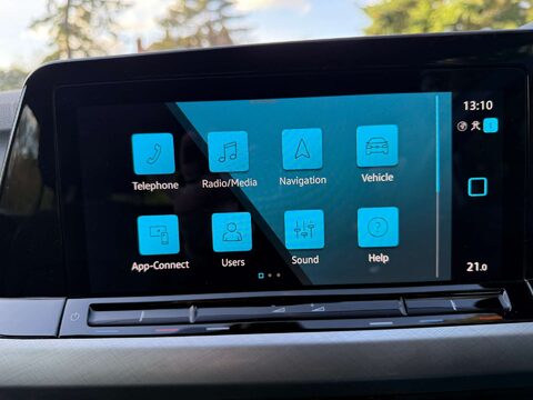 Volkswagen Golf 1.5 Golf Life eTSI Semi-Auto 5dr 11