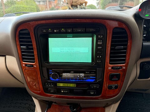 Toyota Land Cruiser Amazon 4.7 VX SUV 5dr Petrol Automatic (405 g/km, 232 bhp) 23