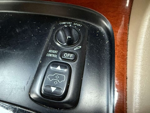 Toyota Land Cruiser Amazon 4.7 VX SUV 5dr Petrol Automatic (405 g/km, 232 bhp) 21