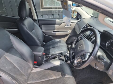 Mitsubishi L200 DI-D 4WD WARRIOR DCB 8