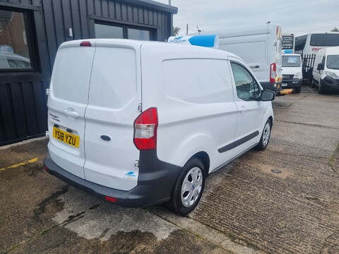 Ford Transit Courier TREND TDCI 6