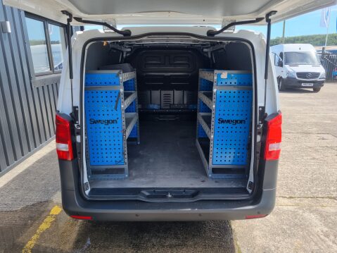 Mercedes-Benz Vito 111 CDI 6