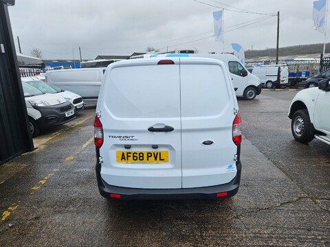 Ford Transit Courier TREND TDCI 5