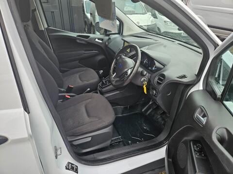 Ford Transit Courier TREND TDCI 7