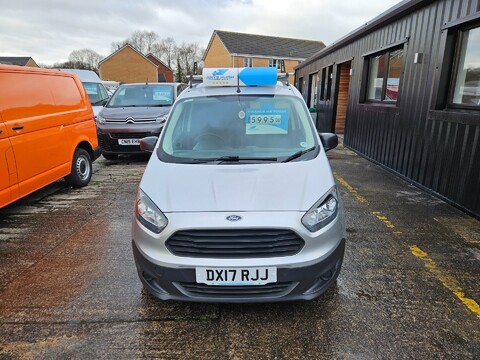 Ford Transit Courier BASE TDCI 3