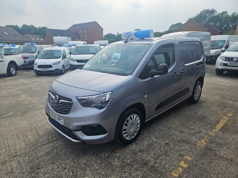 Vauxhall Combo L1H1 2300 SPORTIVE S/S 3