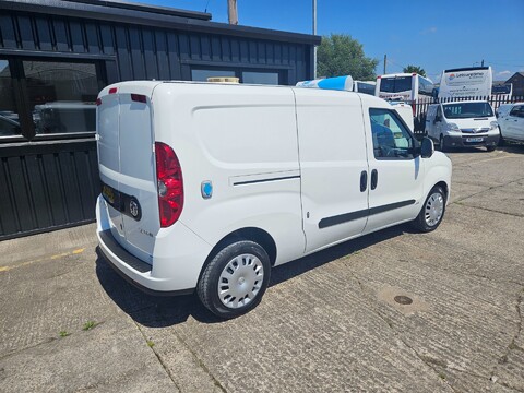 Vauxhall Combo 2300 L2H1 CDTI S/S SPORTIVE 6