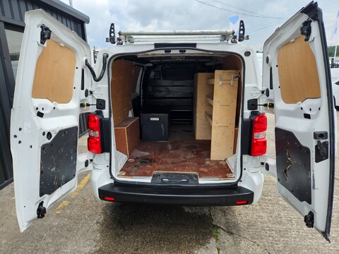 Vauxhall Vivaro L2H1 2900 SPORTIVE S/S 9