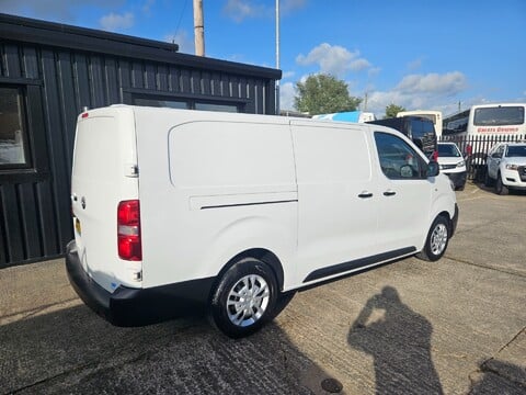 Vauxhall Vivaro L2H1 2900 DYNAMIC S/S 6