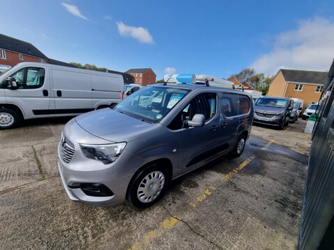 Vauxhall Combo L2H1 2300 SPORTIVE S/S 4