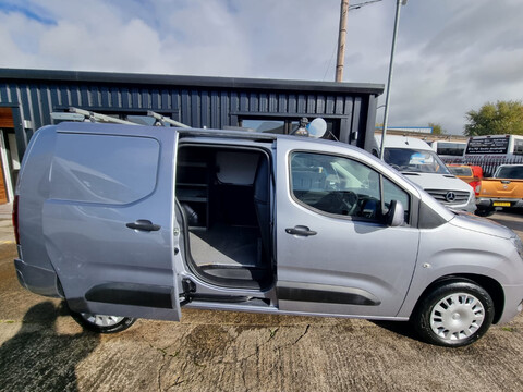 Vauxhall Combo L2H1 2300 SPORTIVE S/S 9