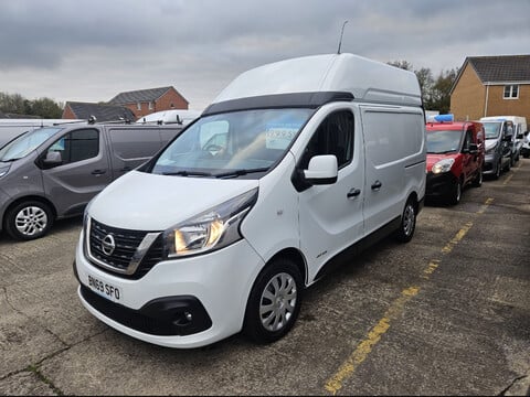 Nissan NV300 DCI TEKNA L2H2 P/V 3