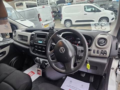 Nissan NV300 DCI TEKNA L2H2 P/V 8