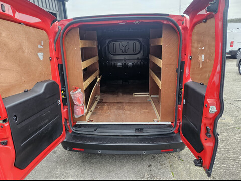 Vauxhall Combo L2H1 2300 CDTI ECOFLEX S/S 7