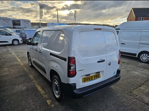 Vauxhall Combo L1H1 2300 EDITION S/S 2