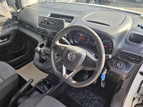 Vauxhall Combo L1H1 2000 EDITION S/S 8