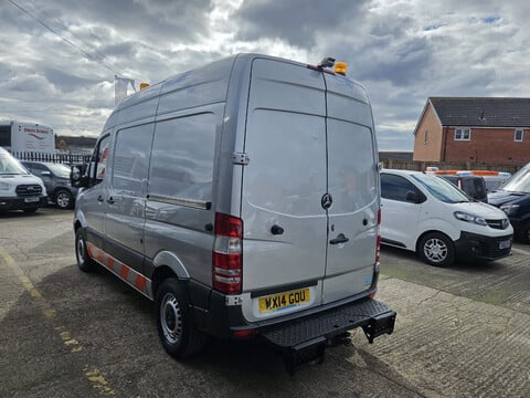 Mercedes-Benz Sprinter 313 CDI SWB 4