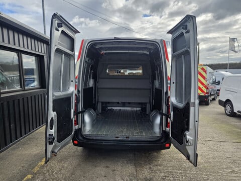 Renault Master MM35 DCI S/R 8