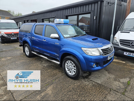 Toyota Hilux INVINCIBLE 4X4 D-4D DCB