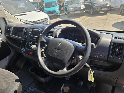 Peugeot Boxer BLUE HDI 335 L2H2 PROFESSIONAL P/V 8
