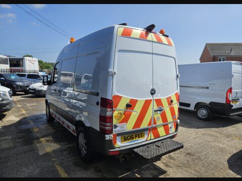 Mercedes-Benz Sprinter 313 CDI SWB 4