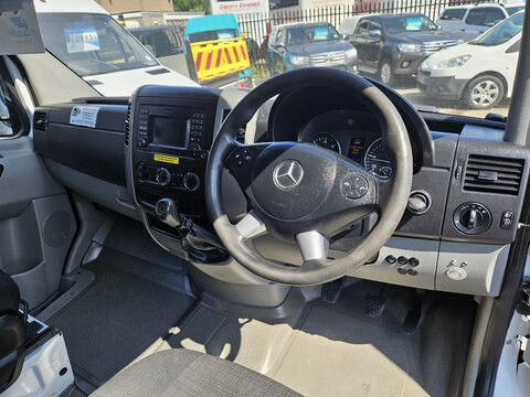Mercedes-Benz Sprinter 313 CDI SWB 8