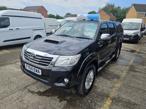 Toyota Hilux INVINCIBLE 4X4 D-4D DCB 3