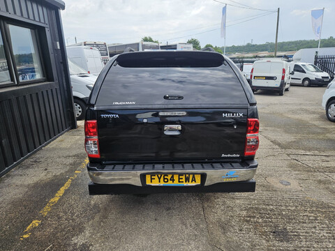 Toyota Hilux INVINCIBLE 4X4 D-4D DCB 5