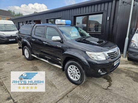 Toyota Hilux INVINCIBLE 4X4 D-4D DCB