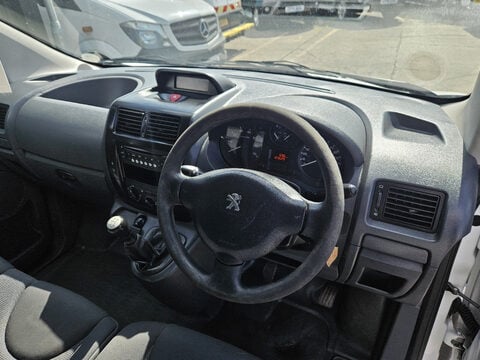 Peugeot Expert HDI 1200 L2H1 8