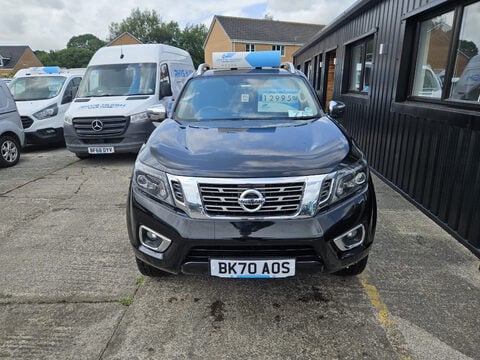 Nissan Navara DCI TEKNA SHR DCB 2