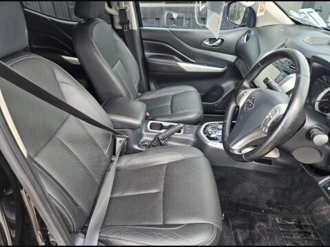 Nissan Navara DCI TEKNA SHR DCB 7