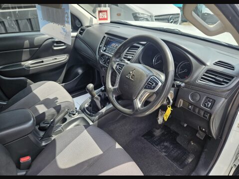 Mitsubishi L200 DI-D 4LIFE DCB 8