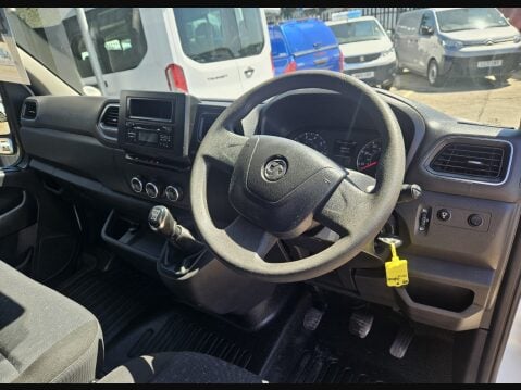 Vauxhall Movano L2H2 F3300 8